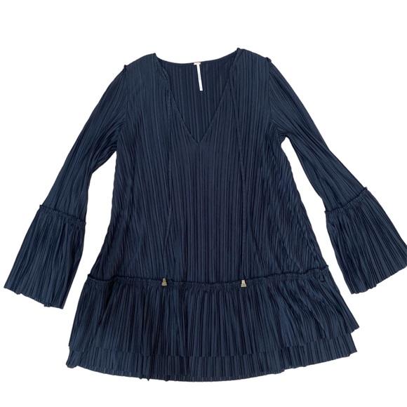 Free People “Can’t Help It” Minidress In Black Size XS Boho Flowy - Picture 7 of 7